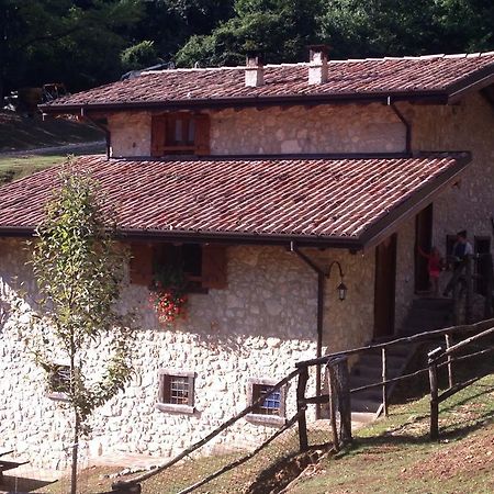Вилла Agriturismo Agrimon Sabbio Chiese Экстерьер фото