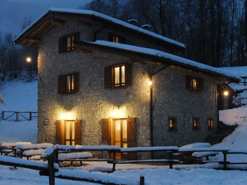 Вилла Agriturismo Agrimon Sabbio Chiese Экстерьер фото